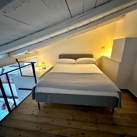 Ninetti Guest House - Apt Centro Storico 카타니아 외부 사진