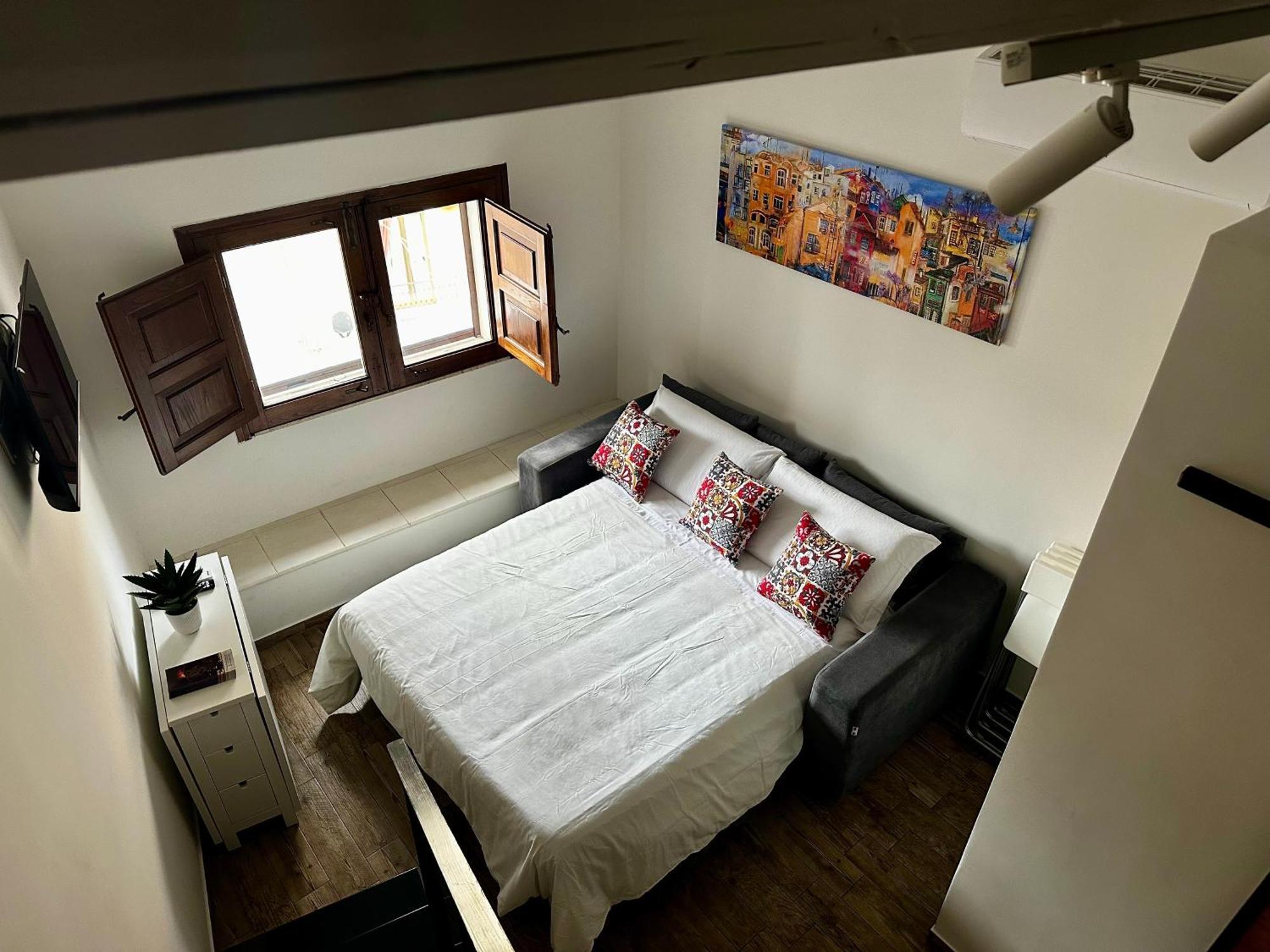 Ninetti Guest House - Apt Centro Storico 카타니아 외부 사진
