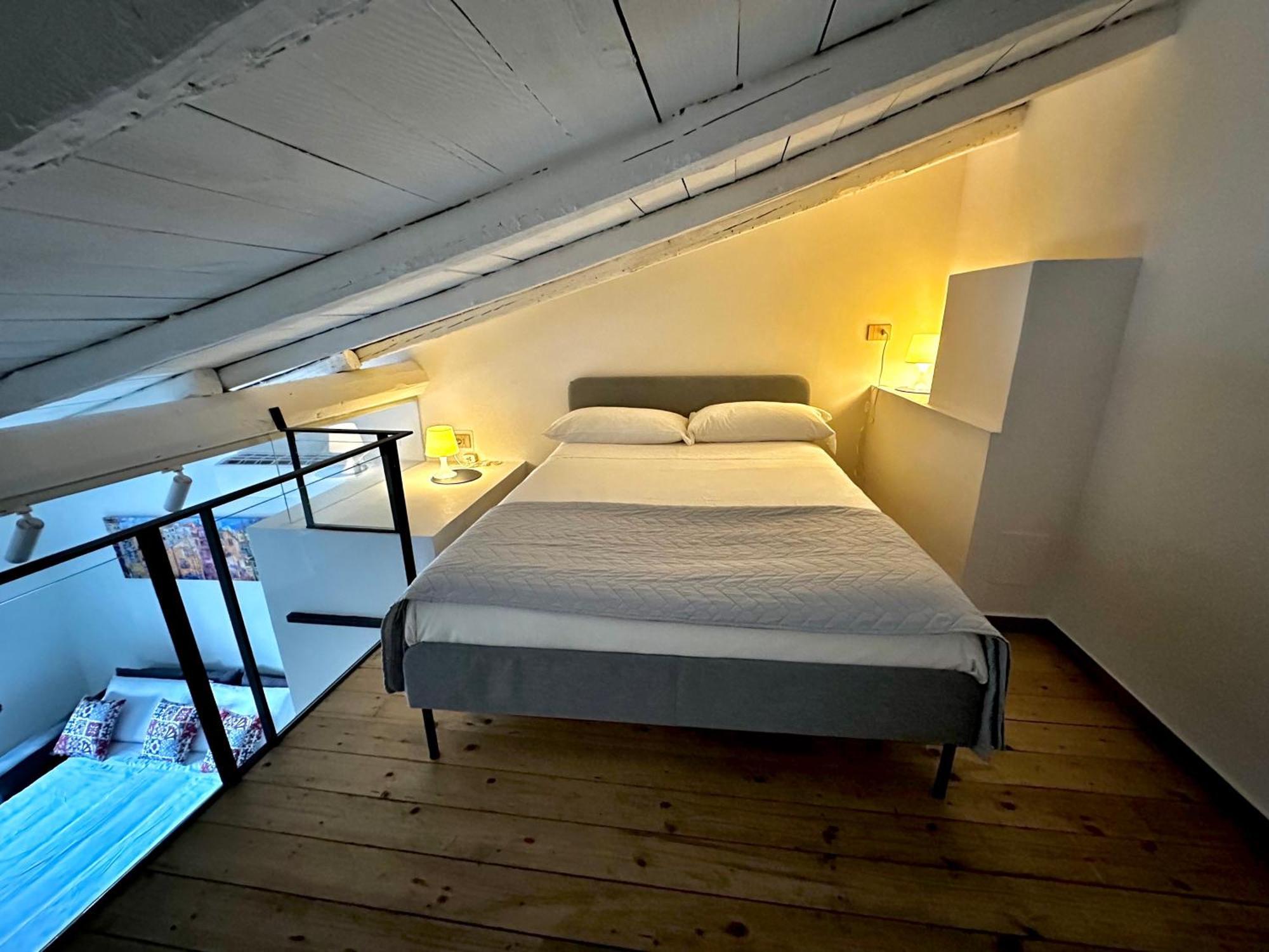 Ninetti Guest House - Apt Centro Storico 카타니아 외부 사진